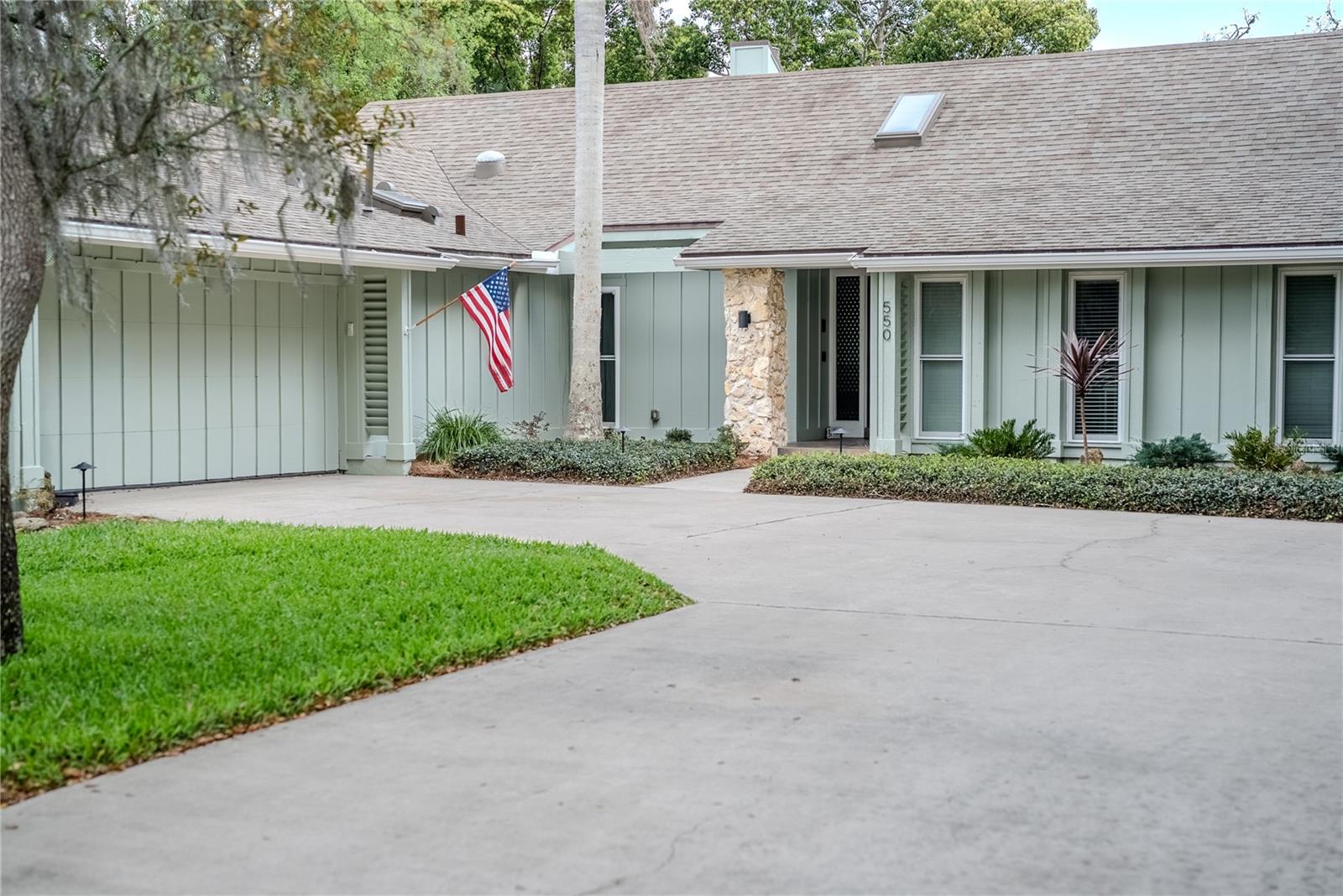550 Bottlebrush Court, FL