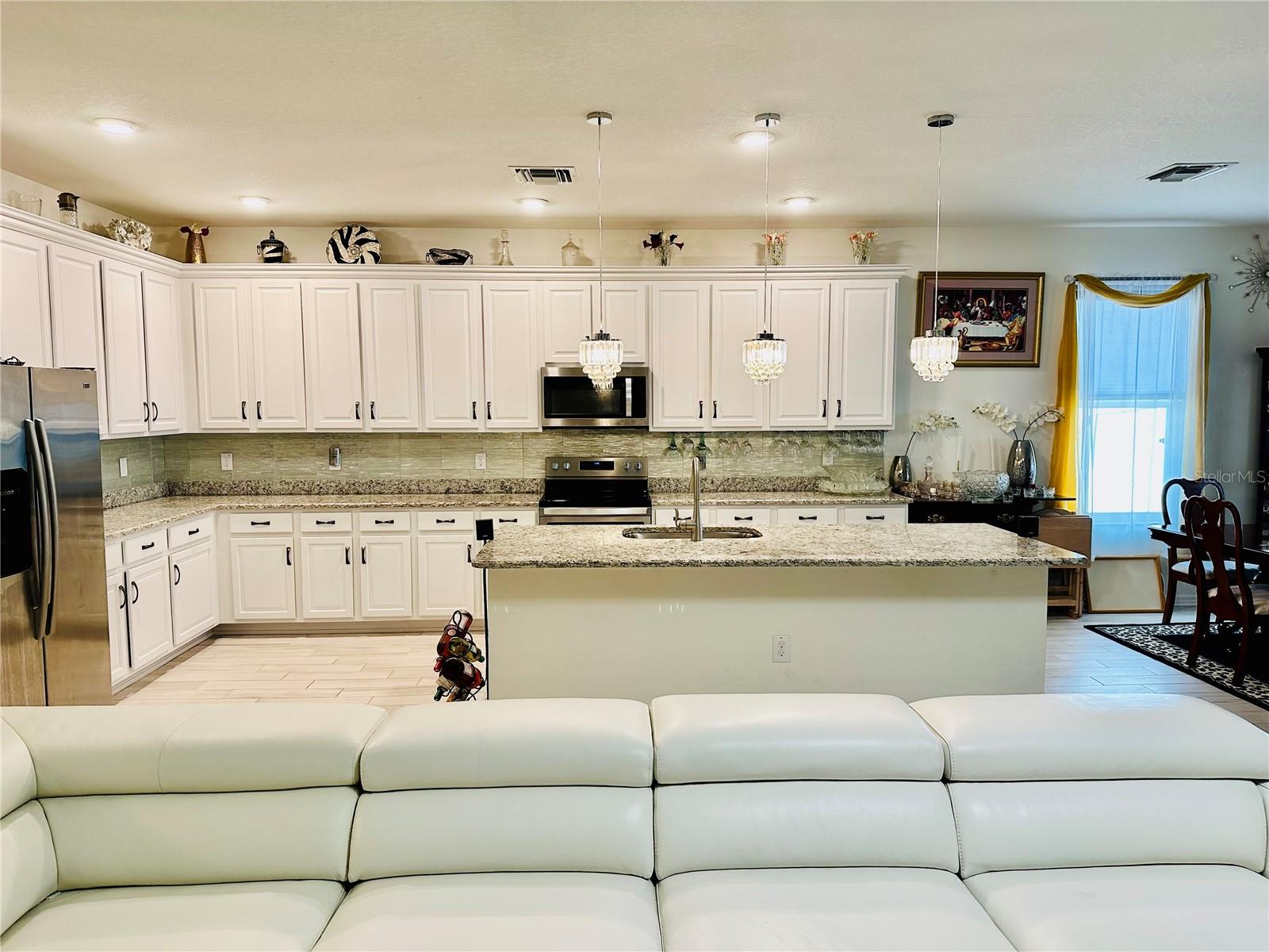 944 Old Windsor Way, FL