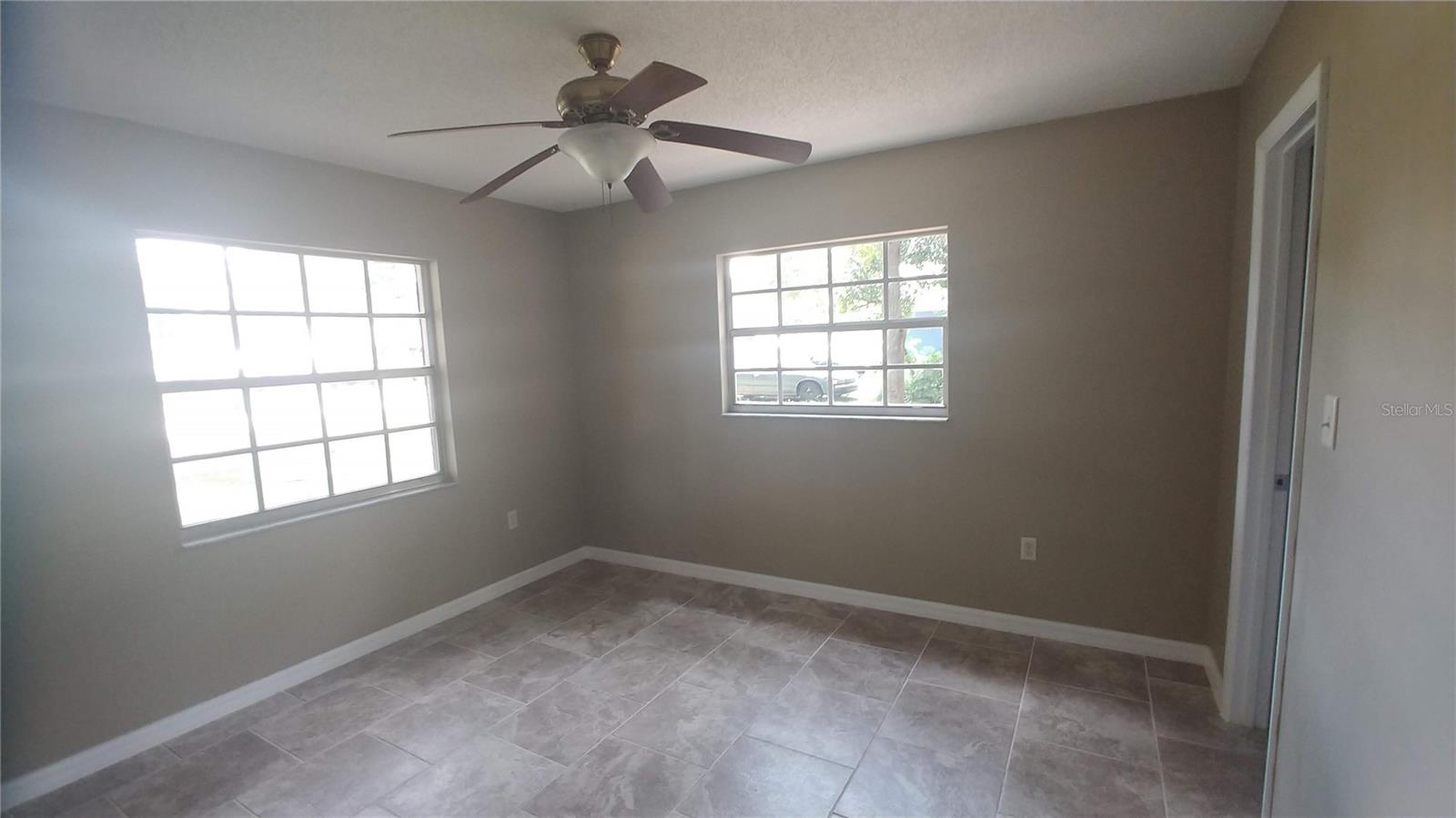 5725 3 Place, FL