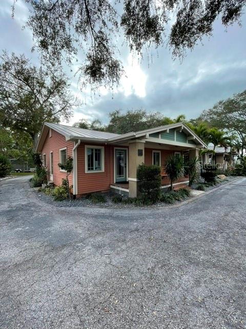 311 Belleview Boulevard, FL