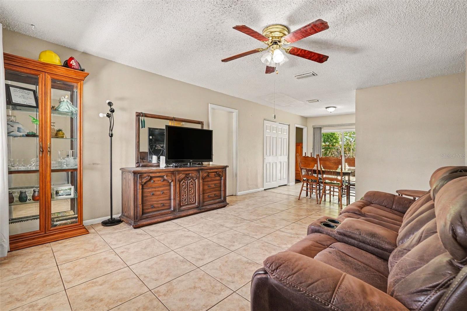 10108 Alambra Avenue, FL