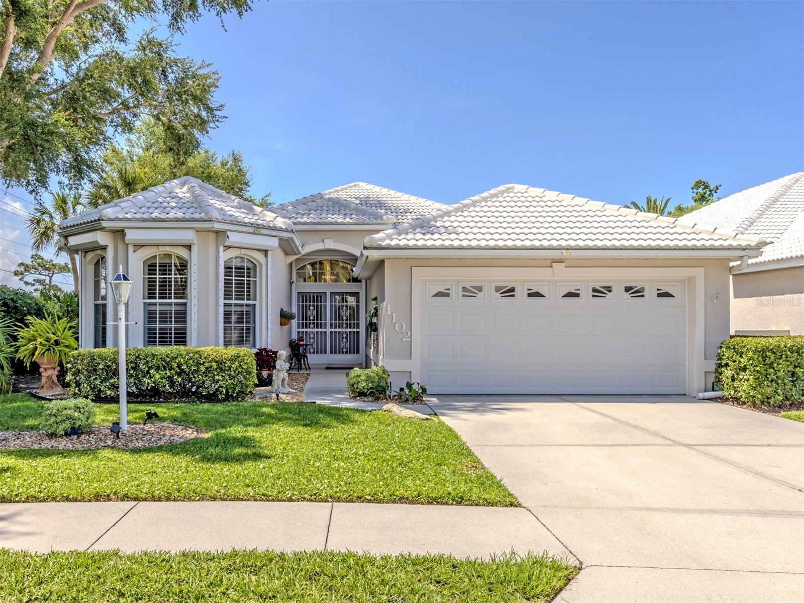 1102 Southlake Court, FL