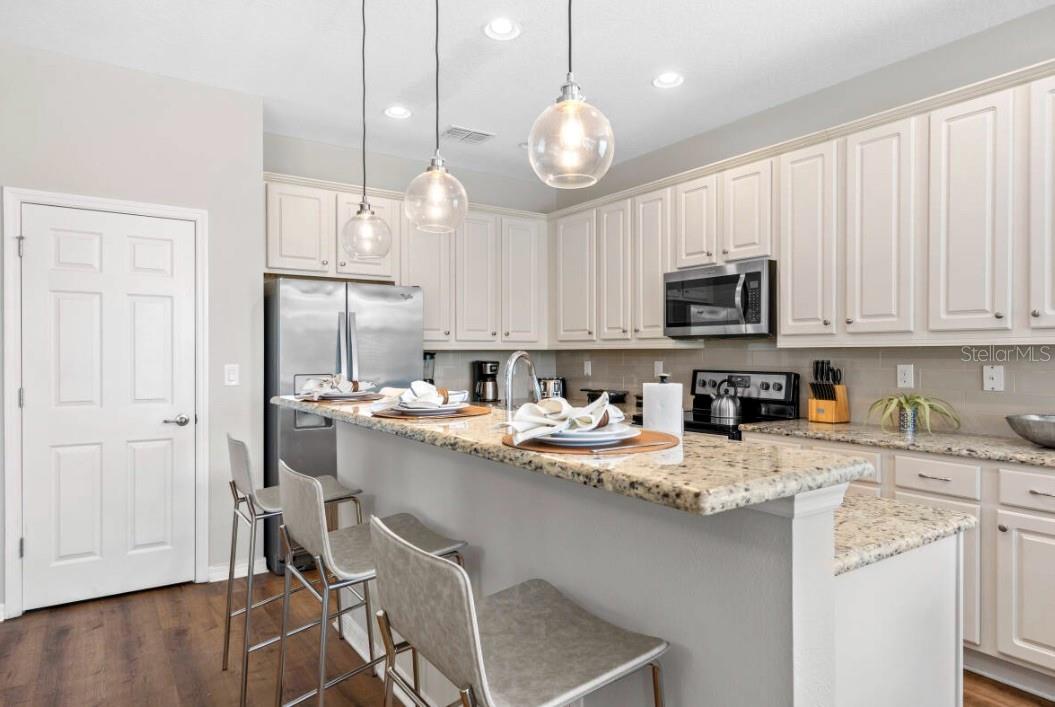 4443 Shiva Loop, FL
