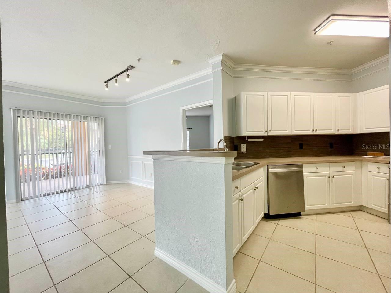 4333 Bayside Village Drive, FL
