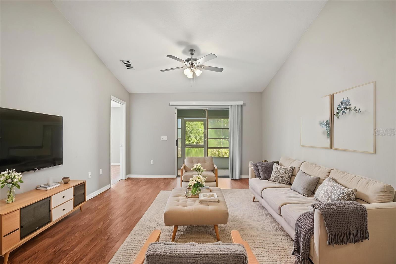 3435 Village Green Court, FL