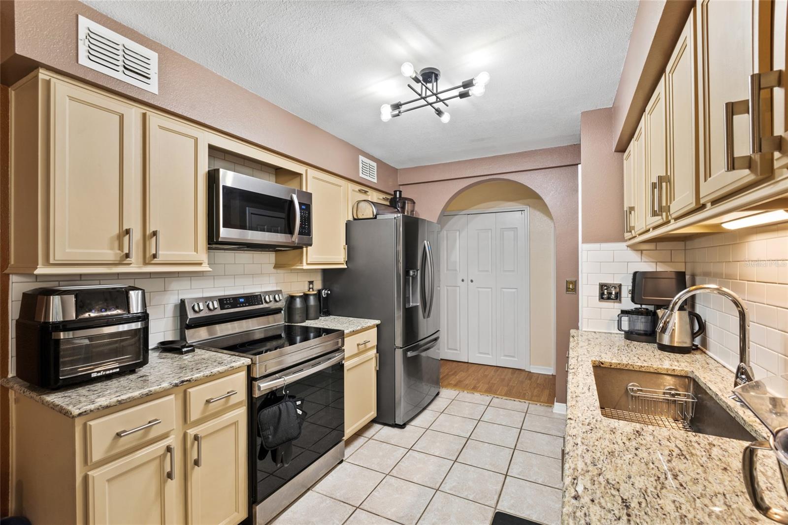 100 Oak Terrace Drive, FL