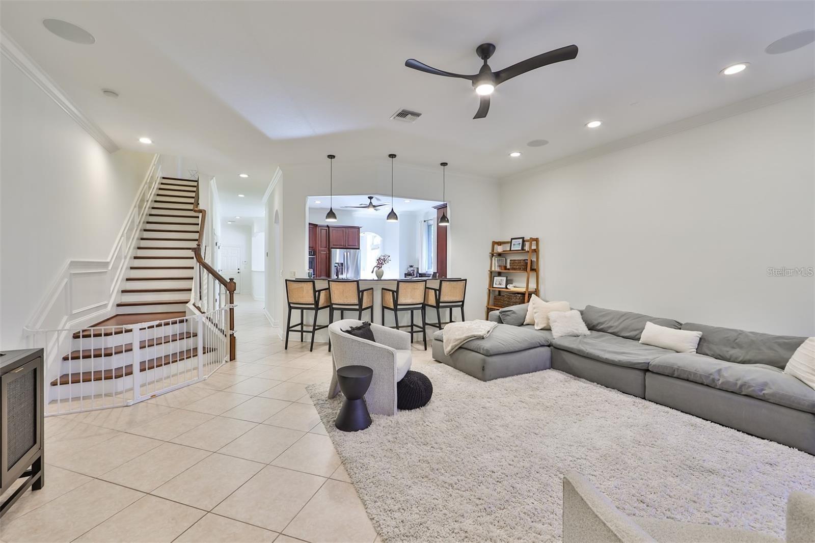 602 Saxony Boulevard, FL