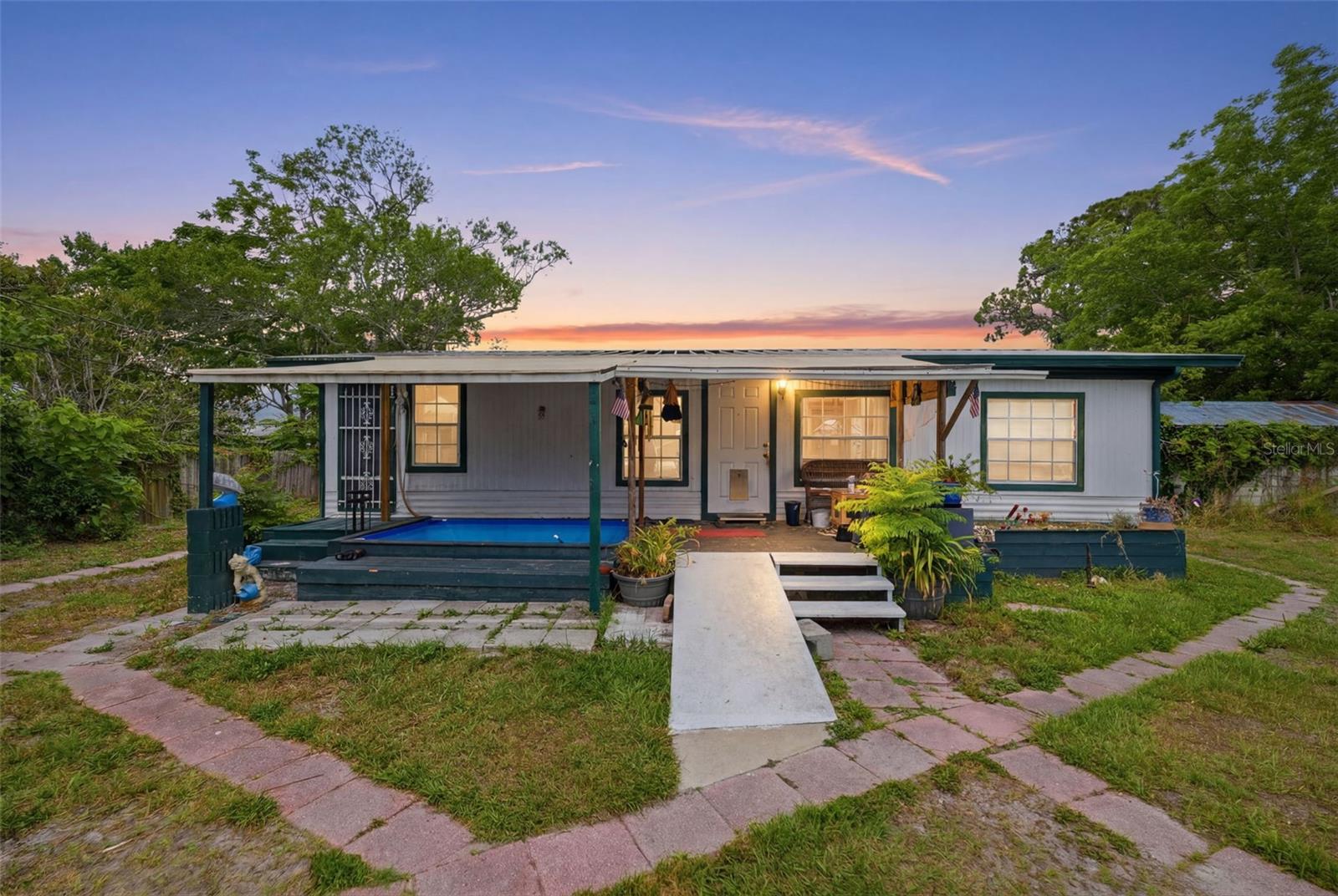 11129 Pine Tree Lane, FL