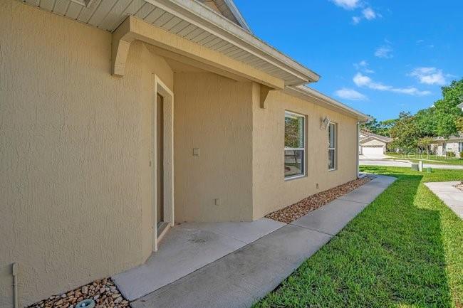 208 Lamonte Point Ct, FL