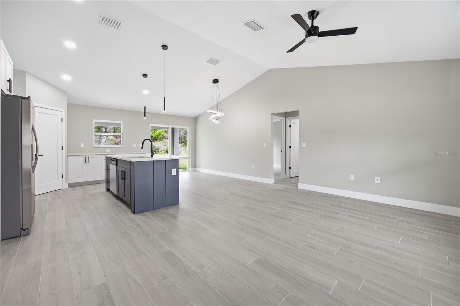 3086 Hampshire Boulevard, FL
