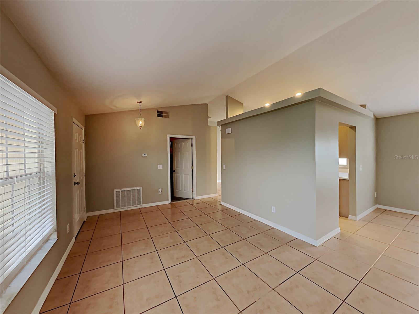 5637 Loma Vista Court, FL