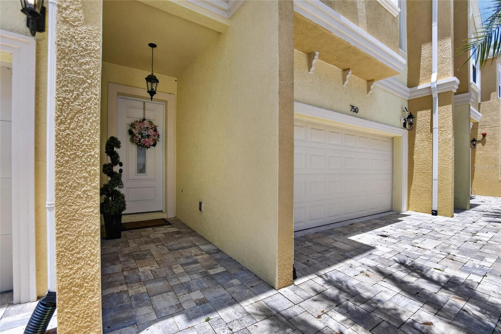 750 Grand Cypress Lane, FL