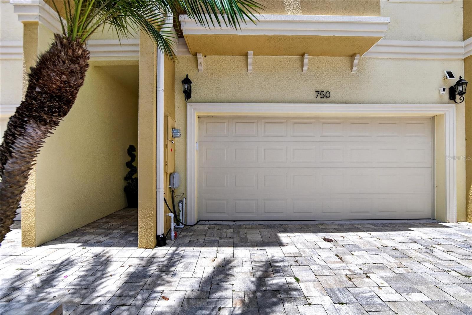 750 Grand Cypress Lane, FL