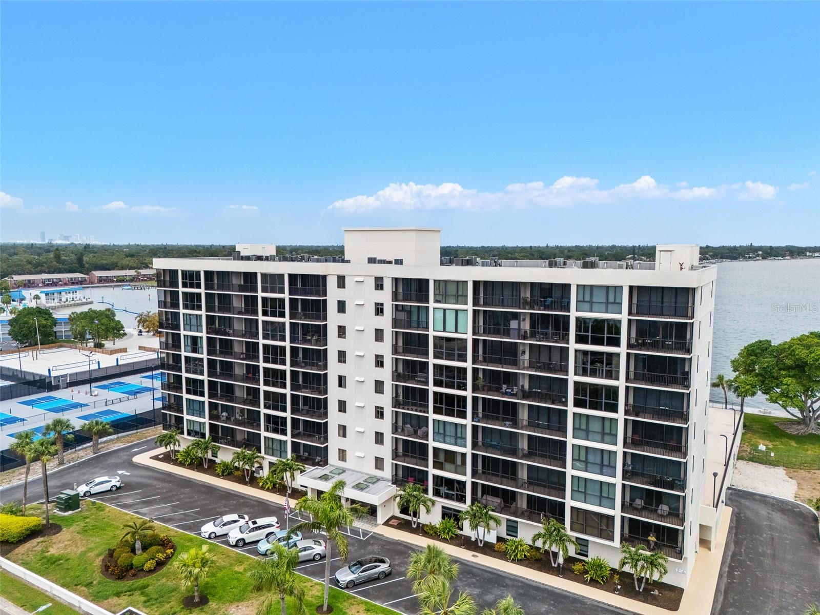 7100 Sunshine Skyway Lane, FL