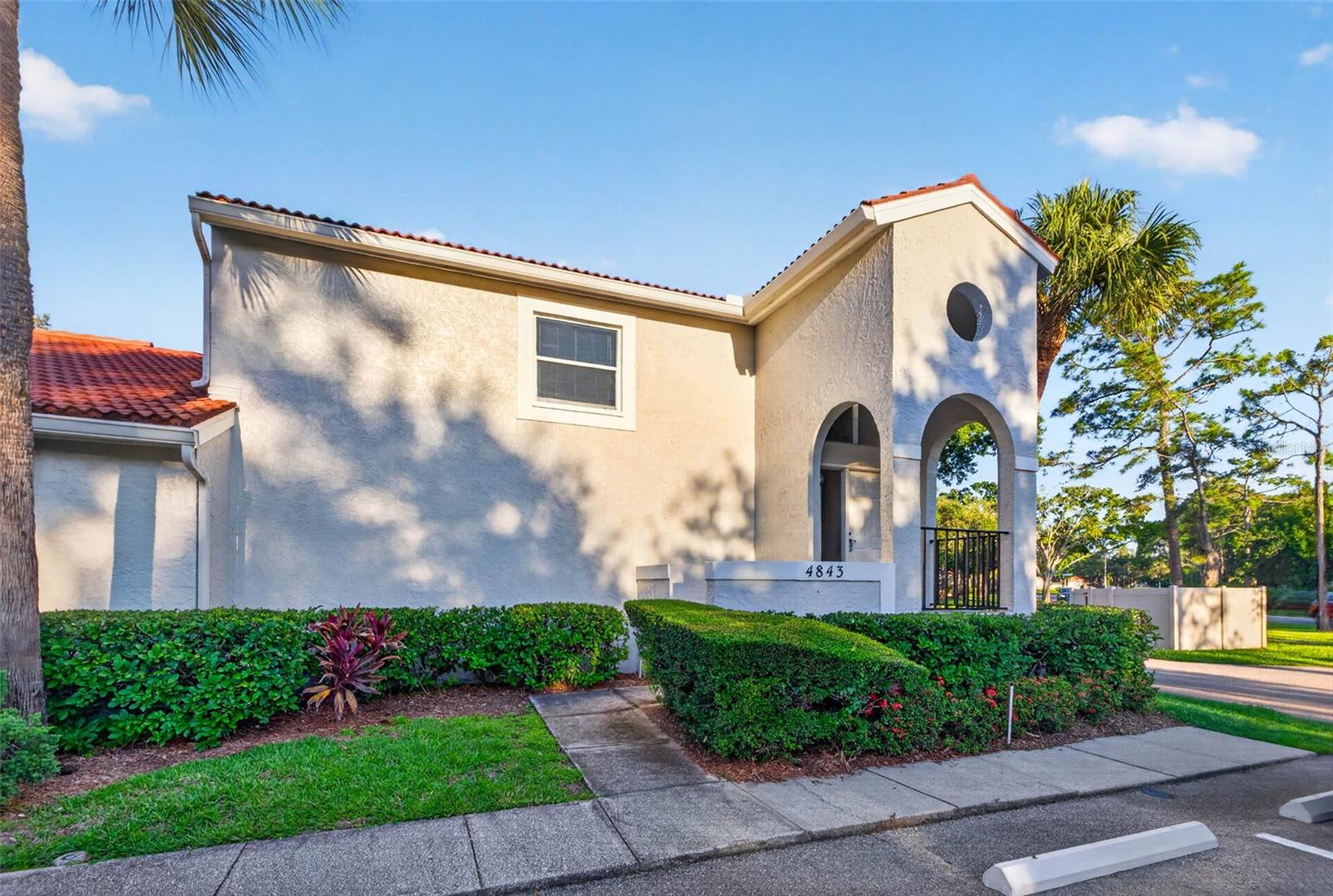 4843 Napoli Court, FL