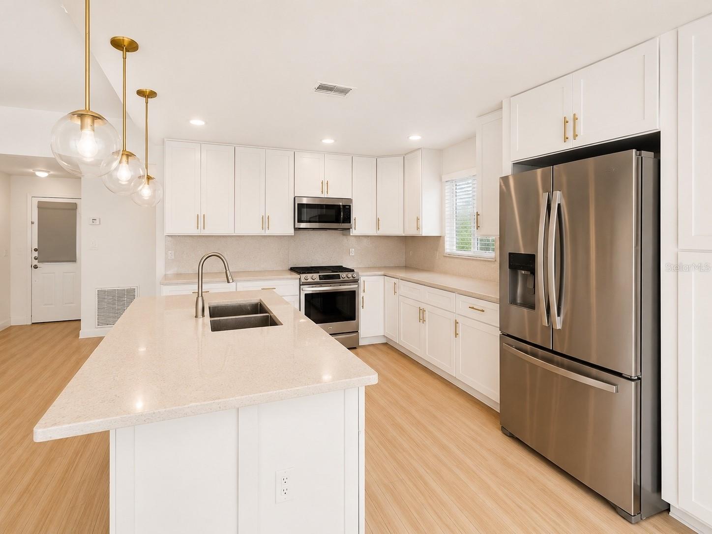 338 Mantis Loop, FL