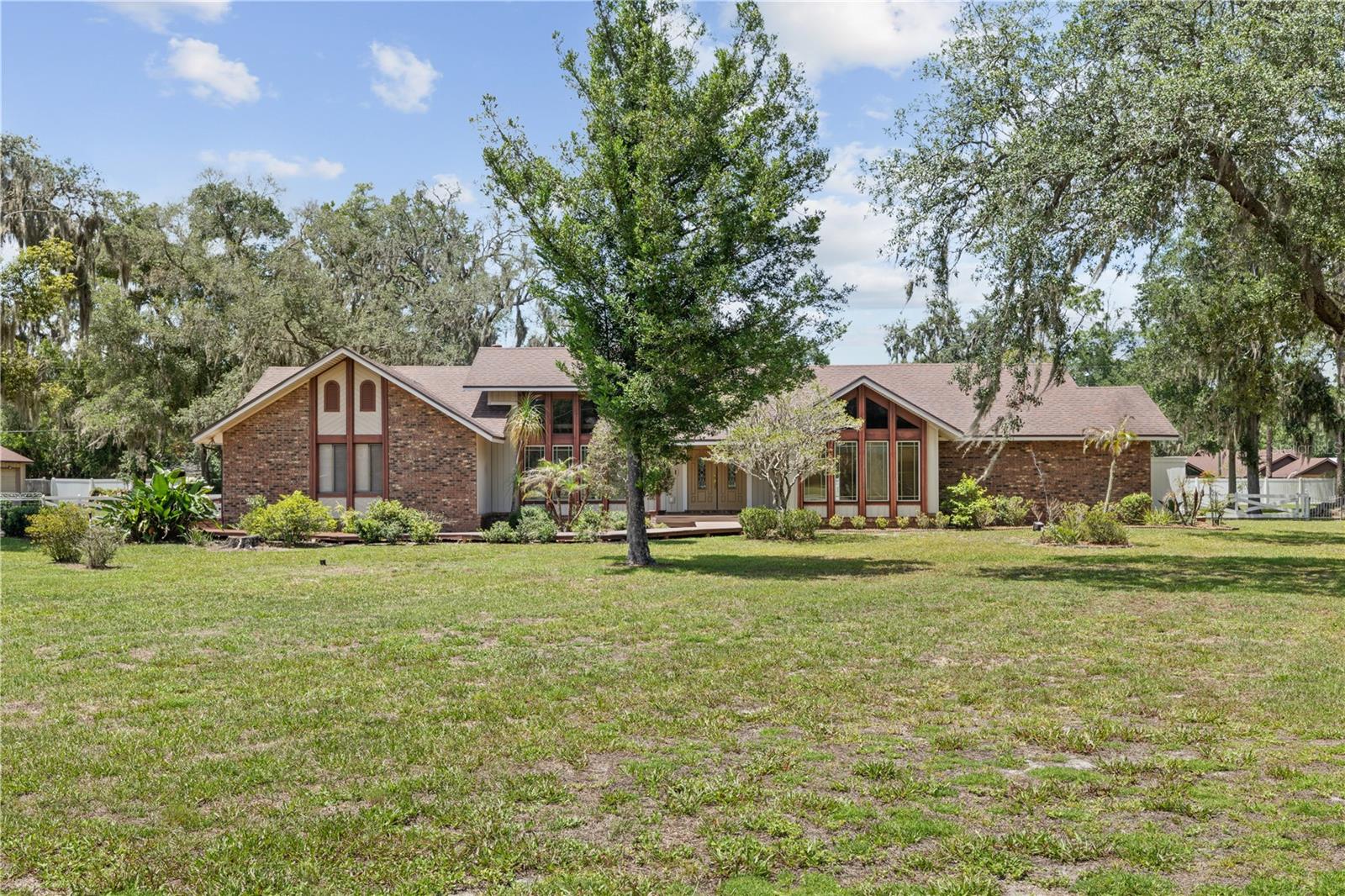 338 Rockwell Circle, FL