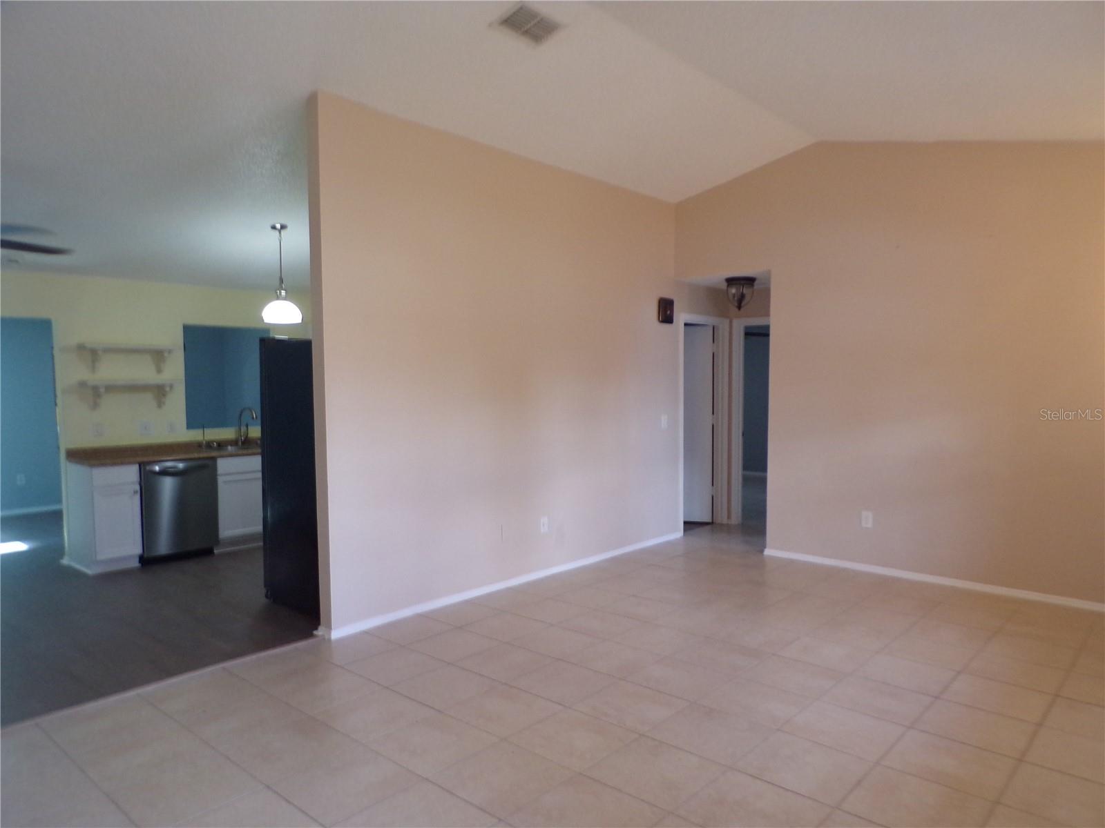 18407 Avon Avenue, FL