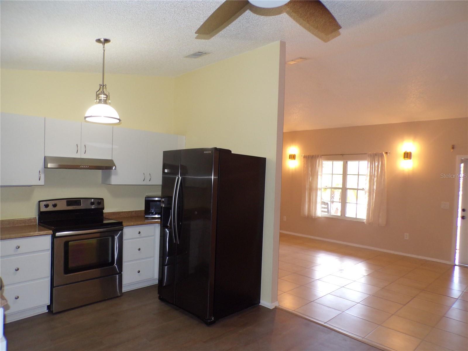 18407 Avon Avenue, FL