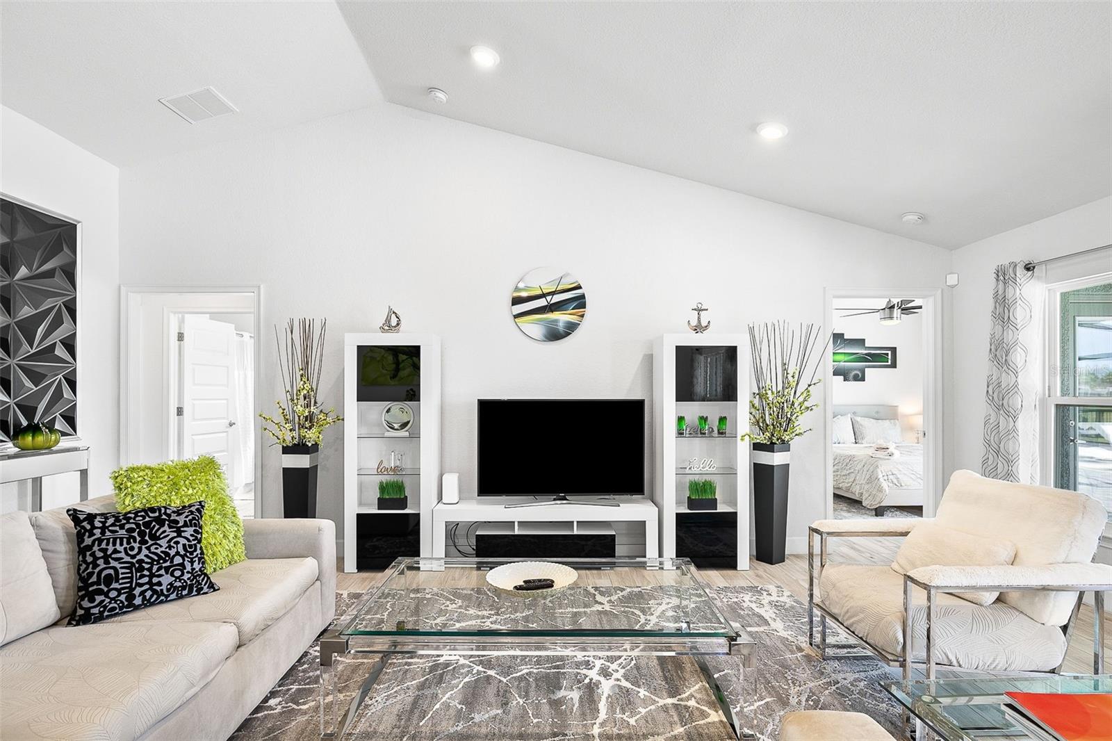 240 Caddy Road, FL