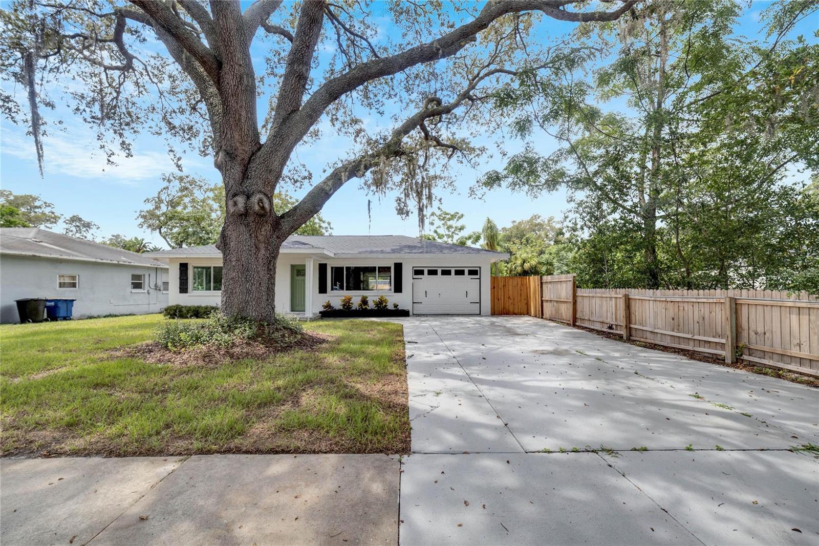 304 Orangewood Avenue, FL