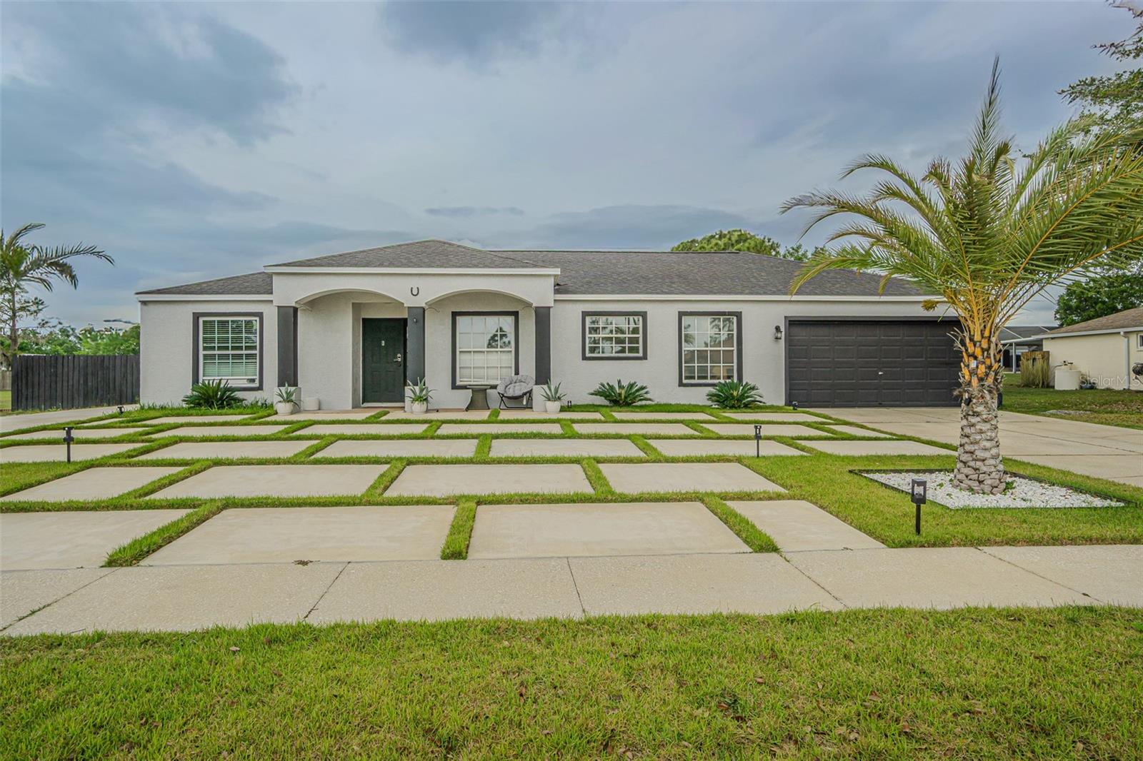 12121 Colonial Estates Lane, FL