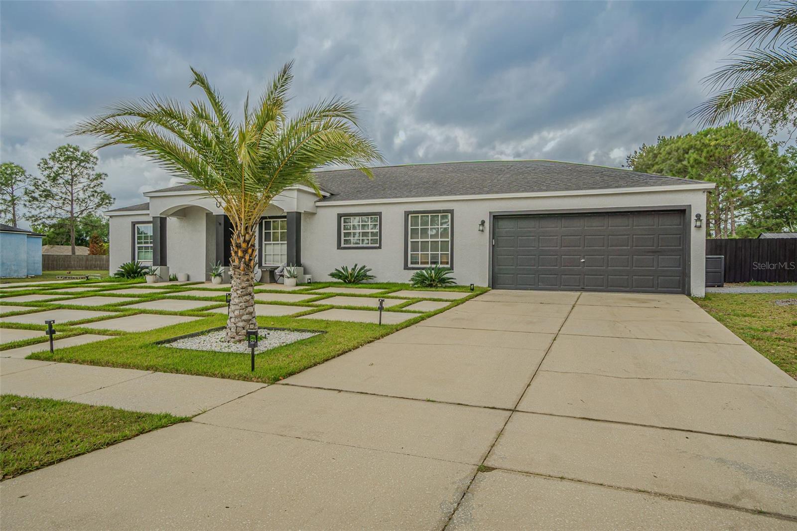 12121 Colonial Estates Lane, FL