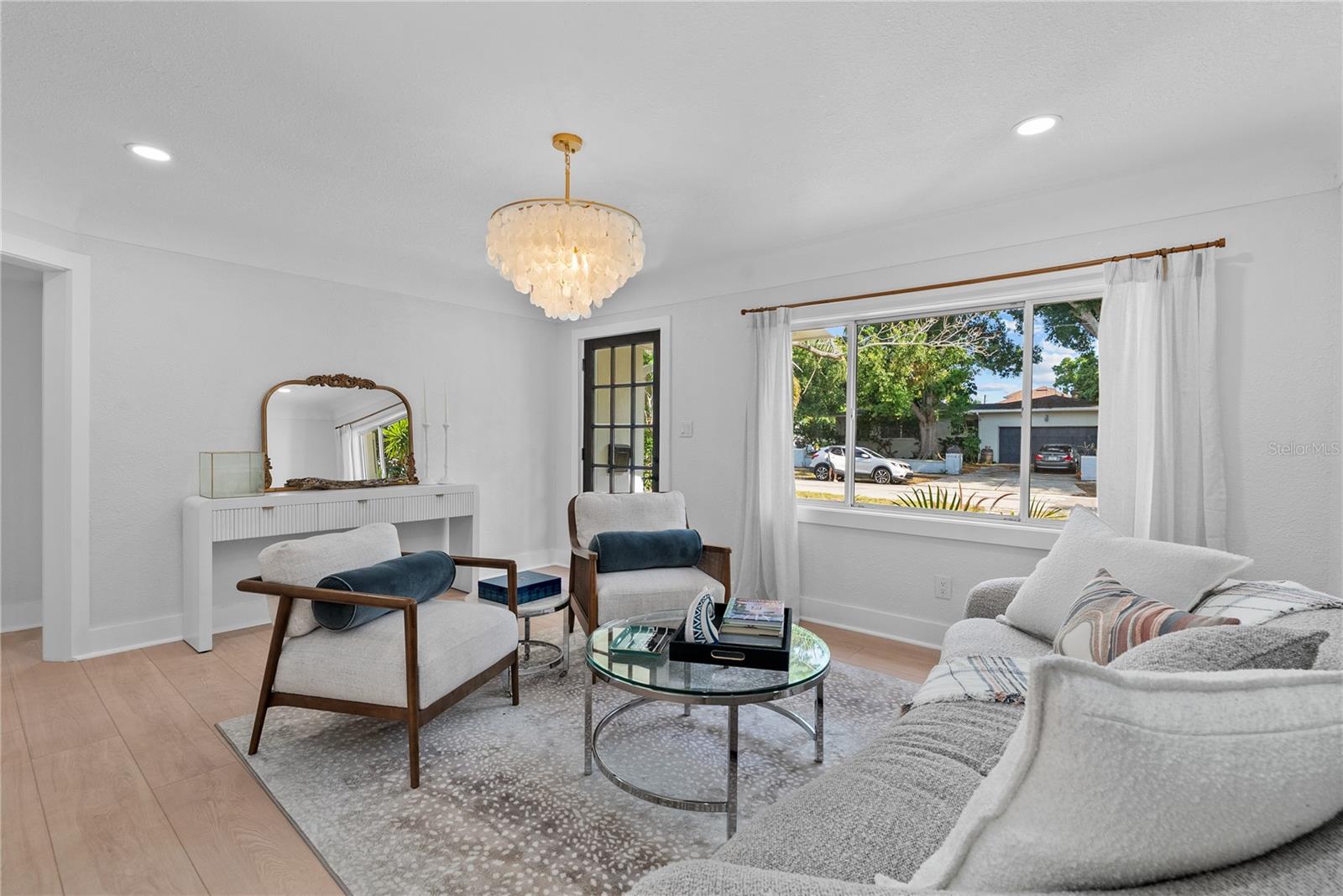 1211 16th Avenue, FL