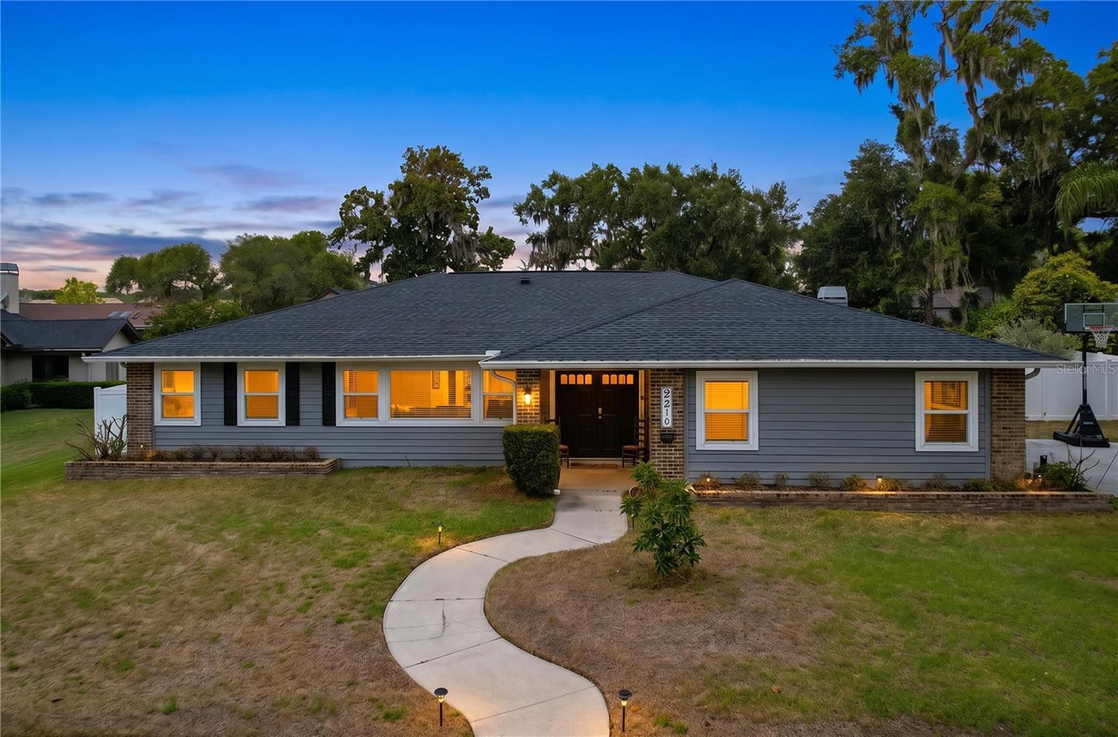 2210 Arbor Oaks Drive, FL