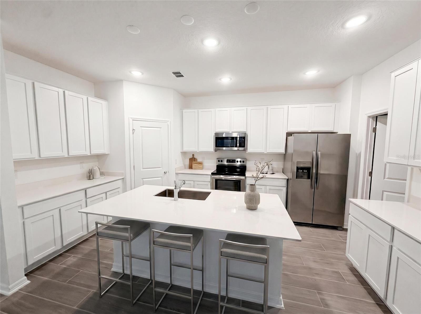 4807 Worchester Drive, FL