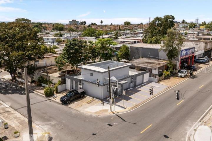 Las Lomas H 22 Ave. San Patricio, PR