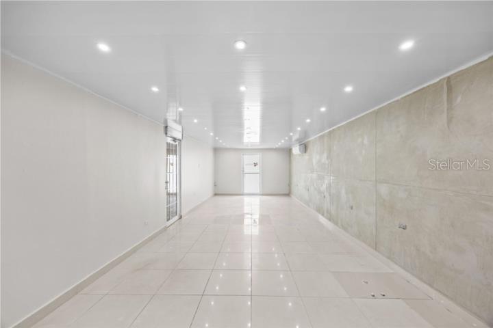 Las Lomas H 22 Ave. San Patricio, PR