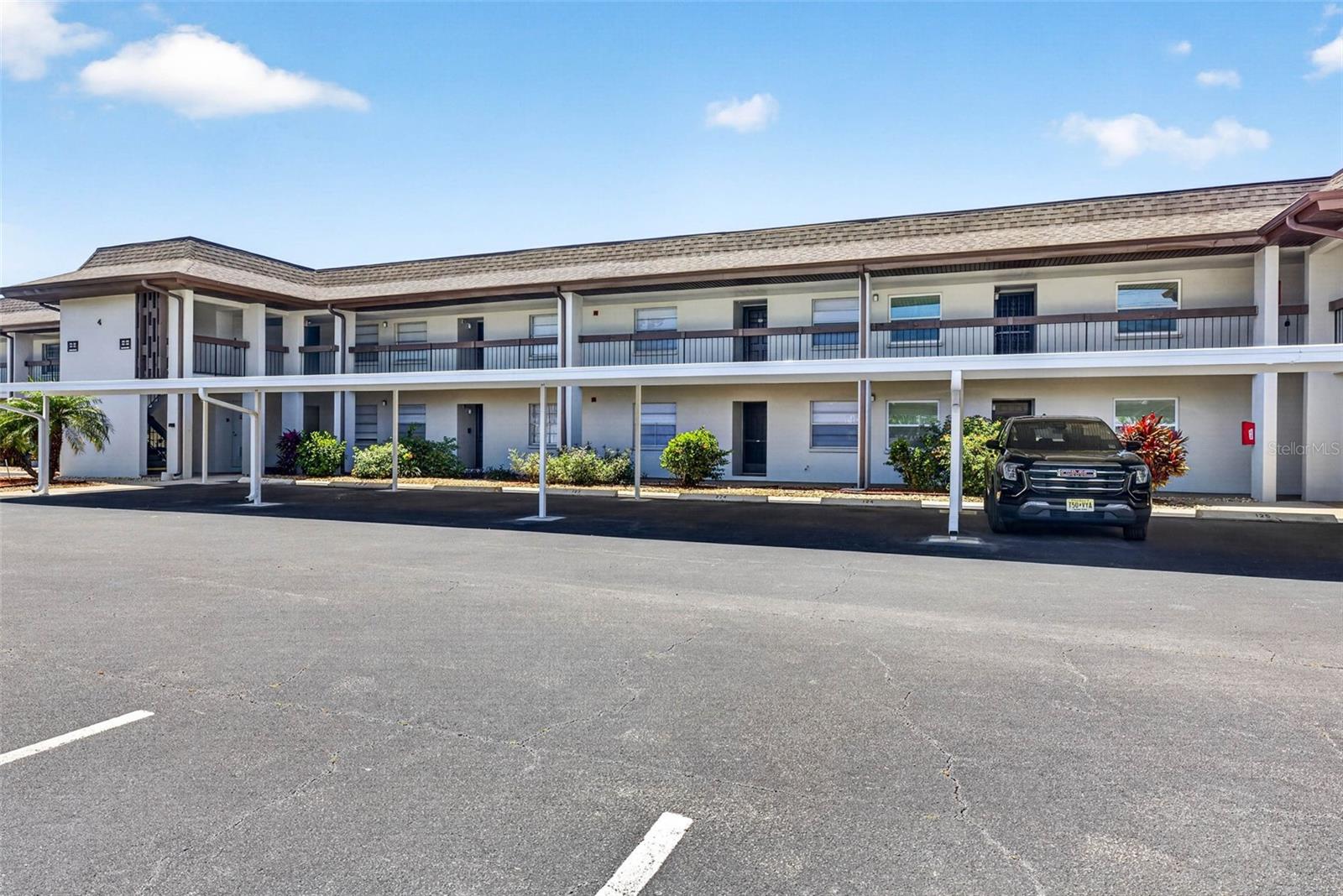 5197 Silent Loop, FL