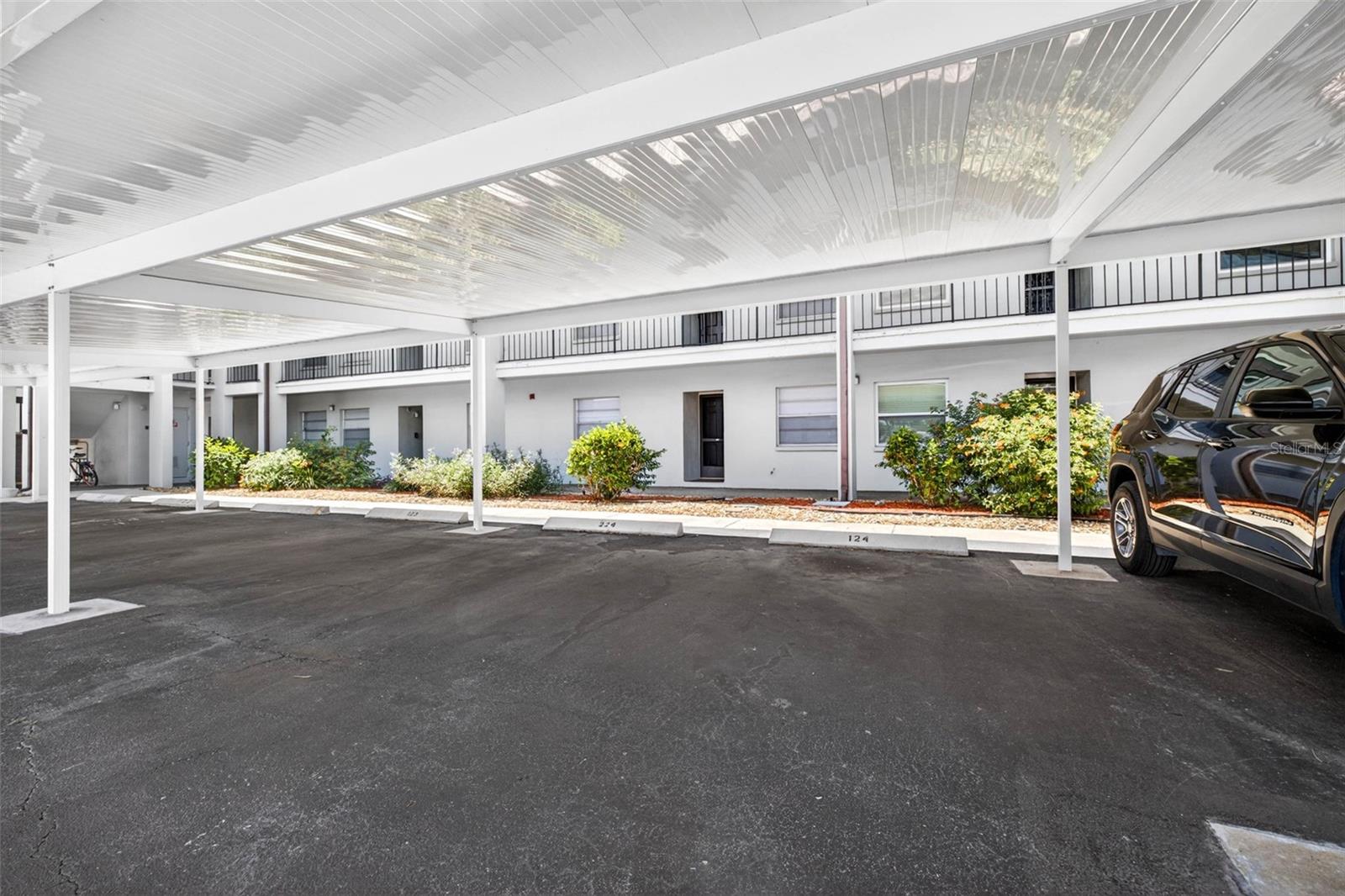 5197 Silent Loop, FL