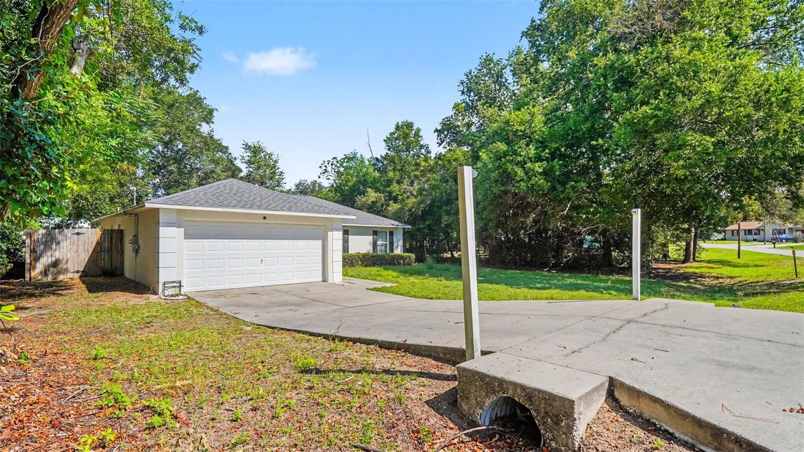 56 Hemlock Radial, FL