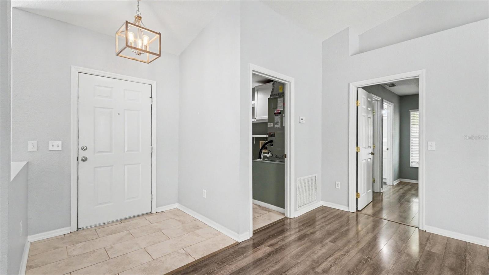56 Hemlock Radial, FL