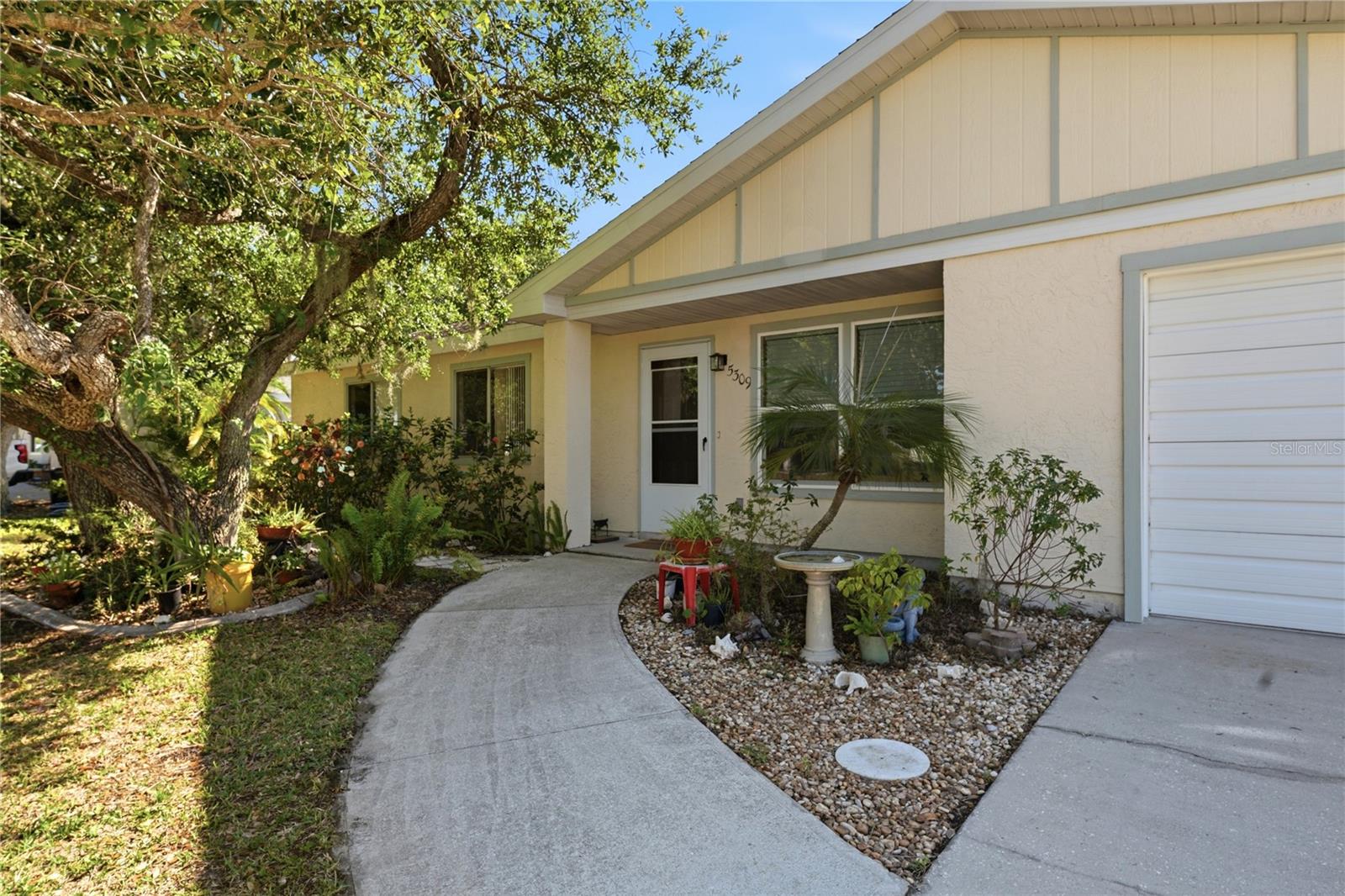 5309 Simrak Street, FL