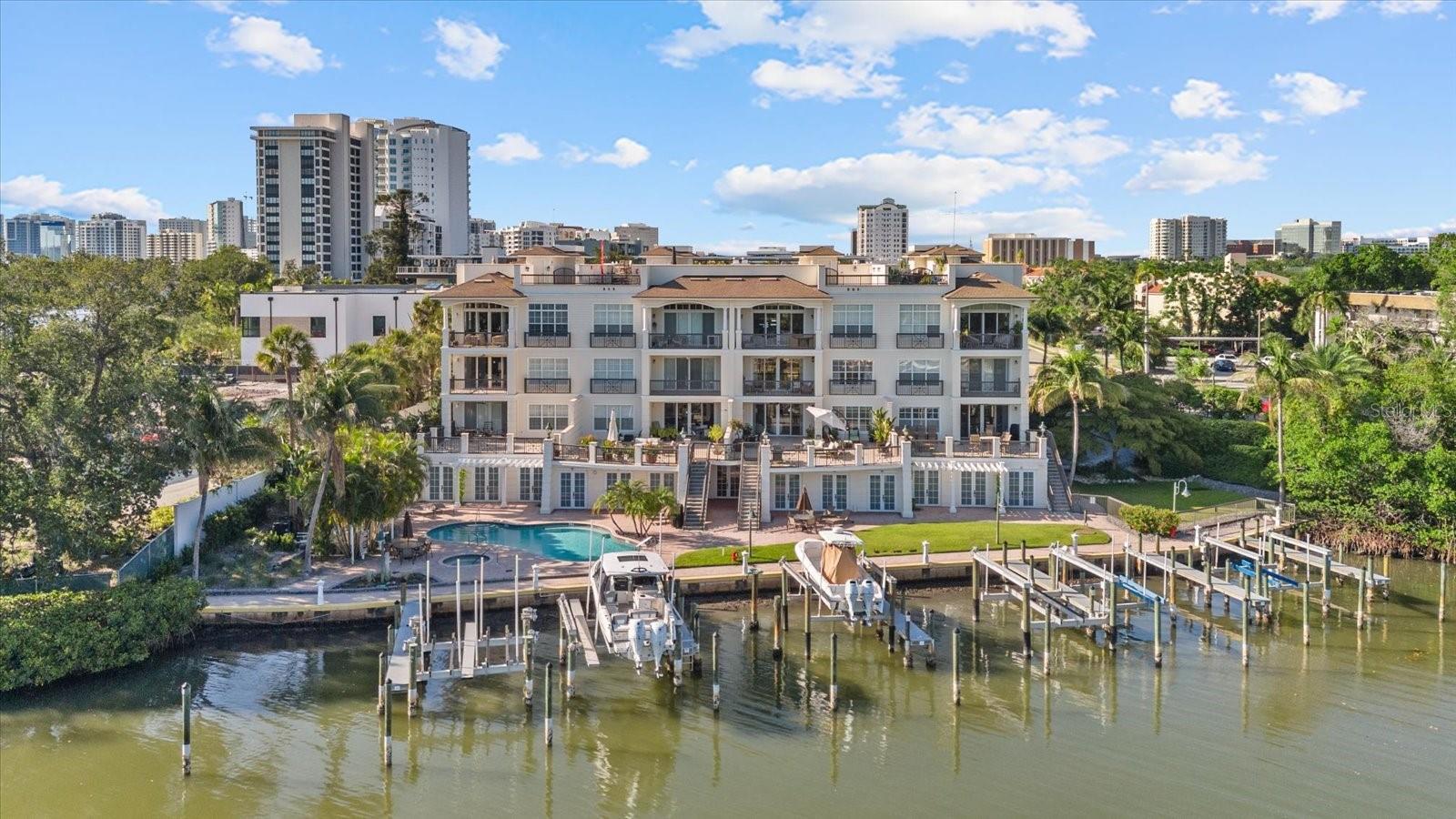 888 Orange Avenue, FL