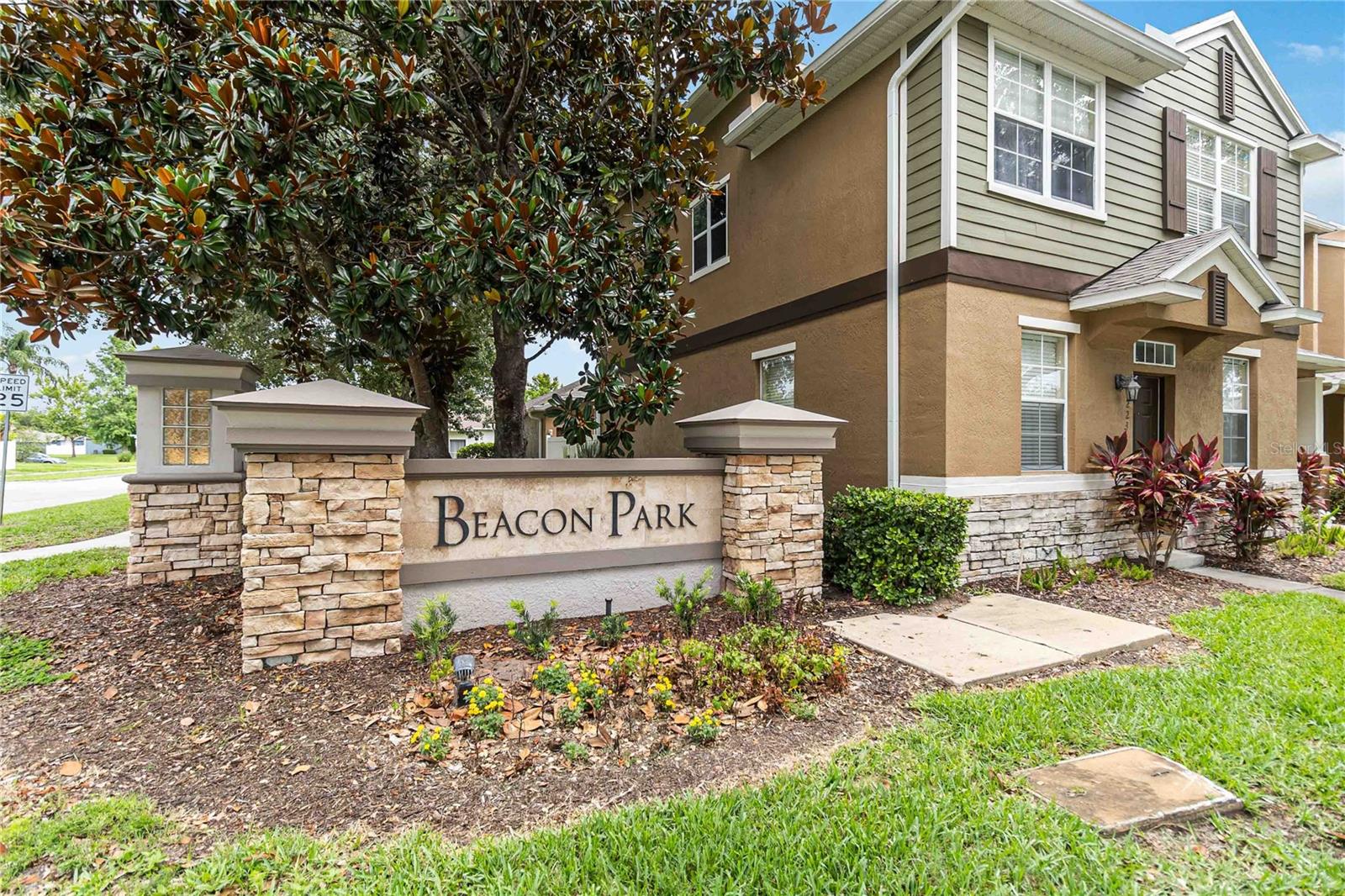 2243 J Lawson Boulevard, FL