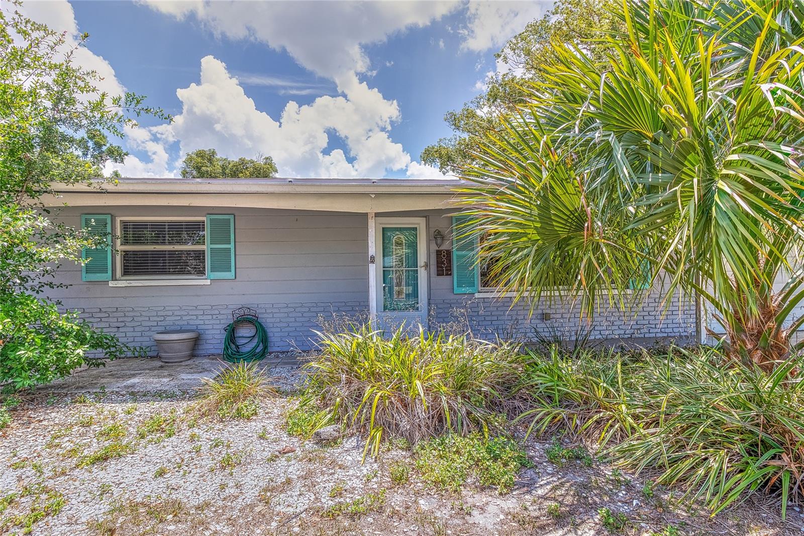 831 Lakeside Drive, FL