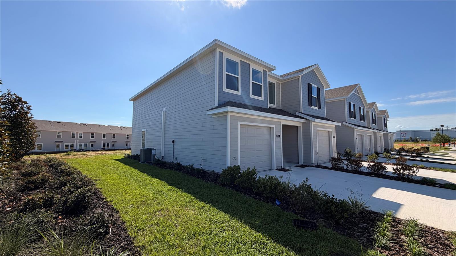 807 Lynx St, FL