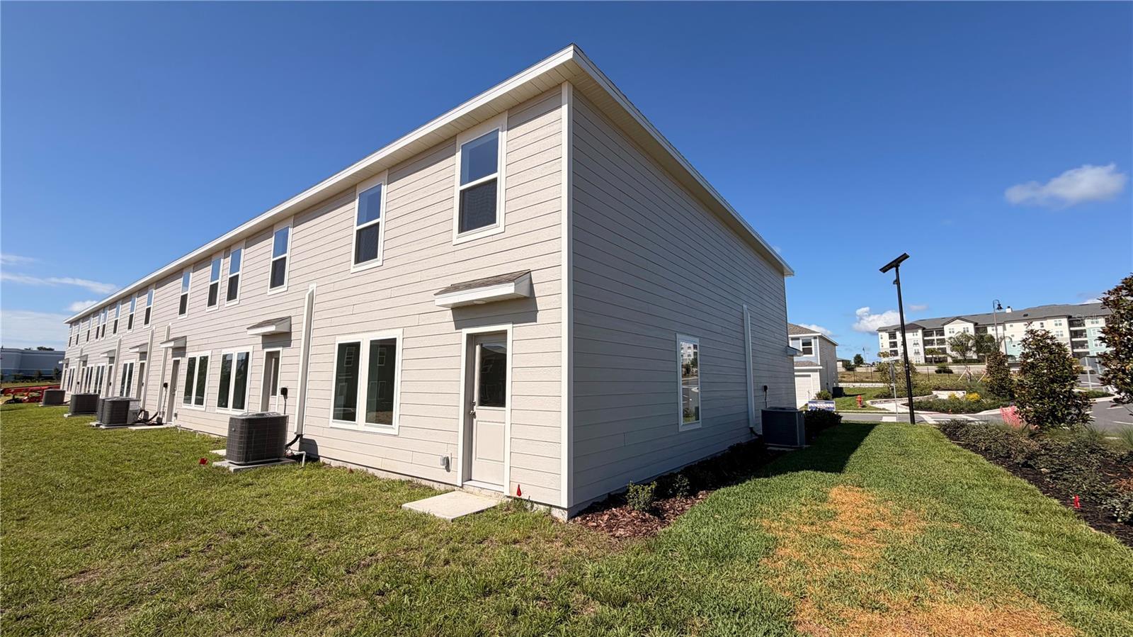 807 Lynx St, FL