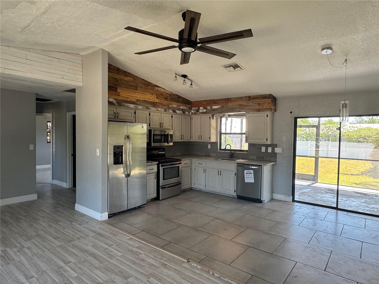 455 Lenoir Street, FL