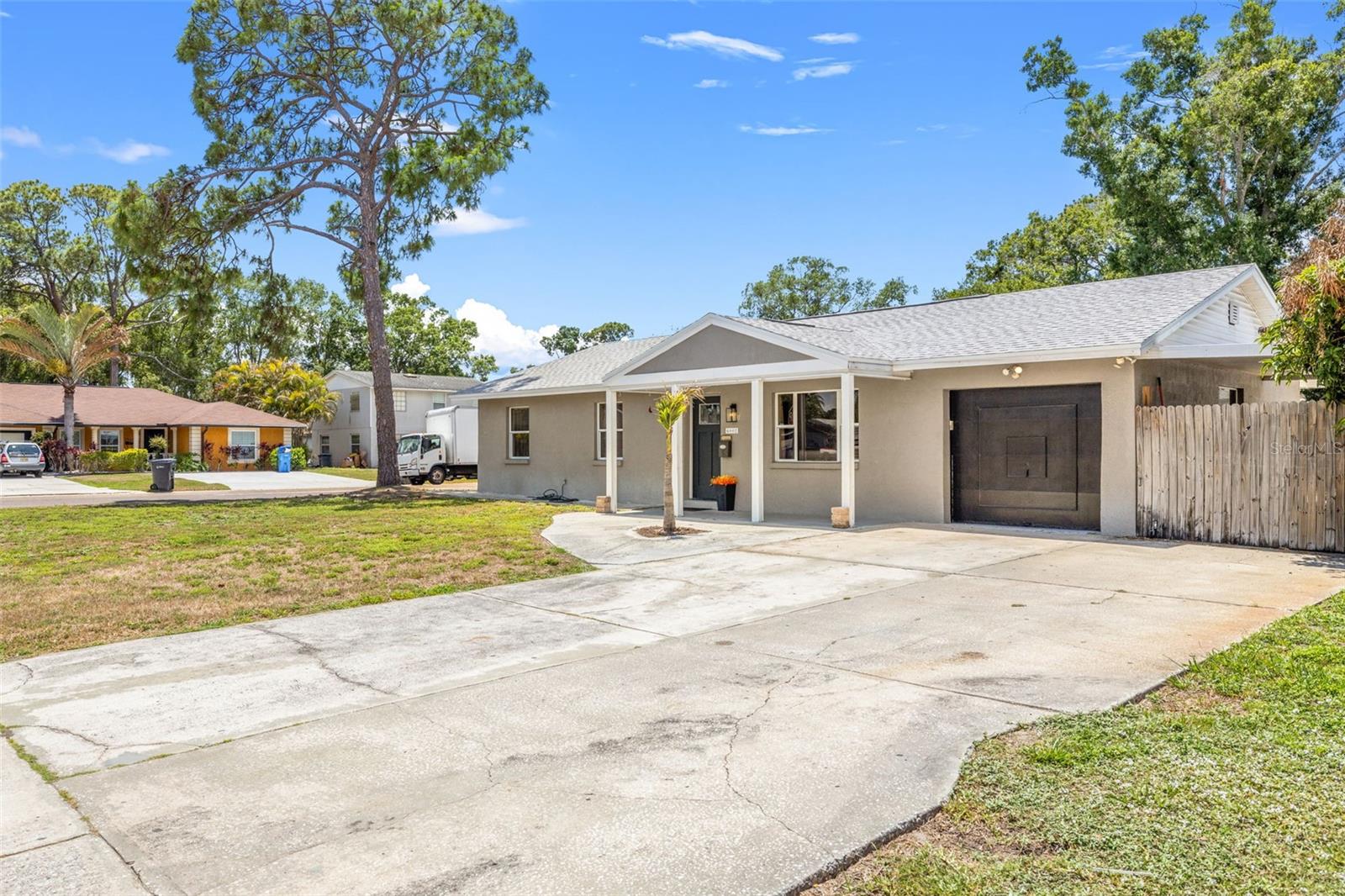 6802 Cresthill Court, FL