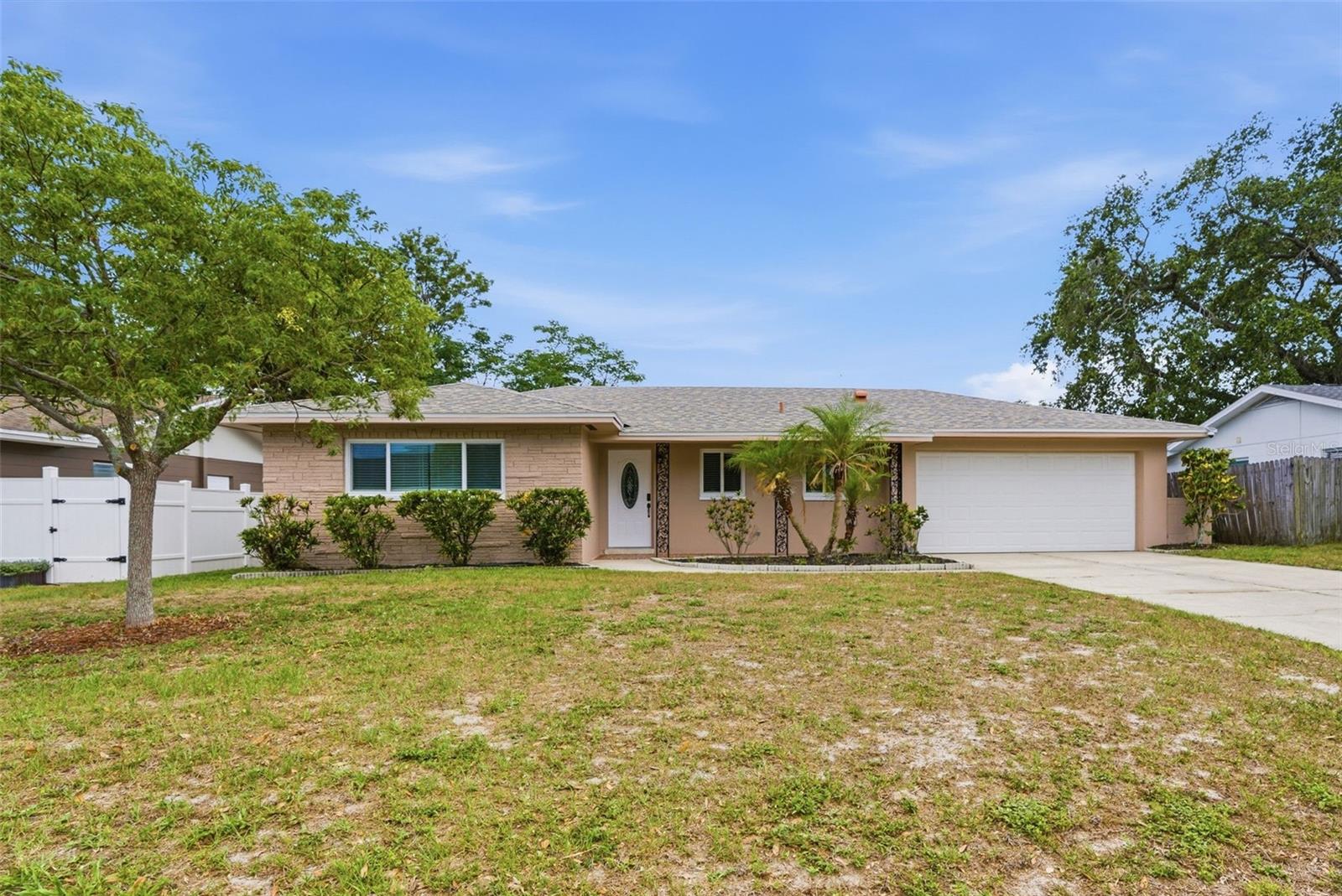 2465 Brentwood Drive, FL