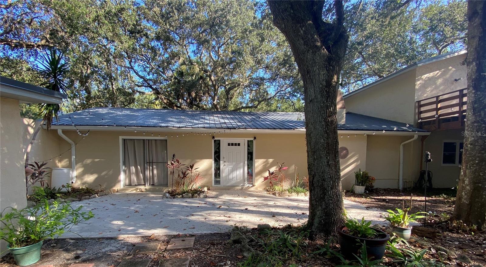 3 Elizabeth Drive, FL