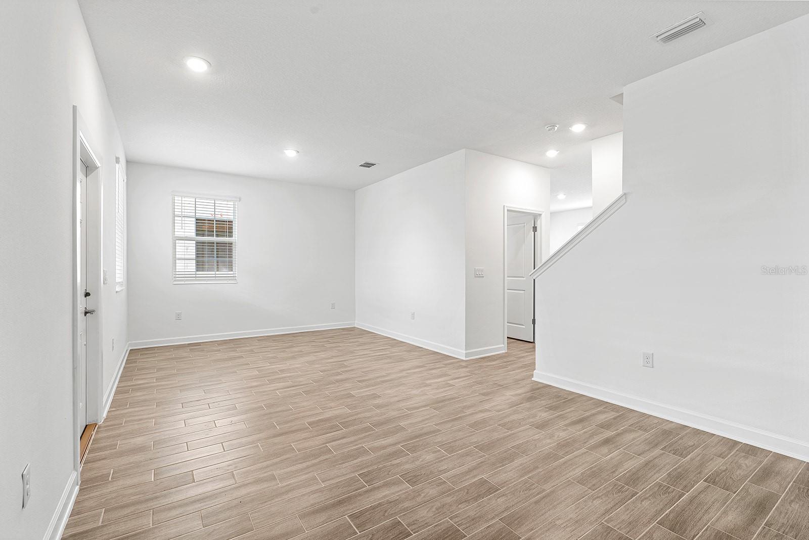 3053 Ella Way, FL