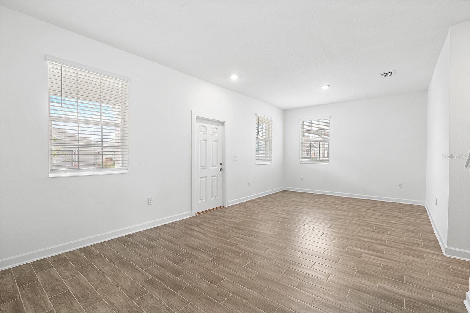 3053 Ella Way, FL