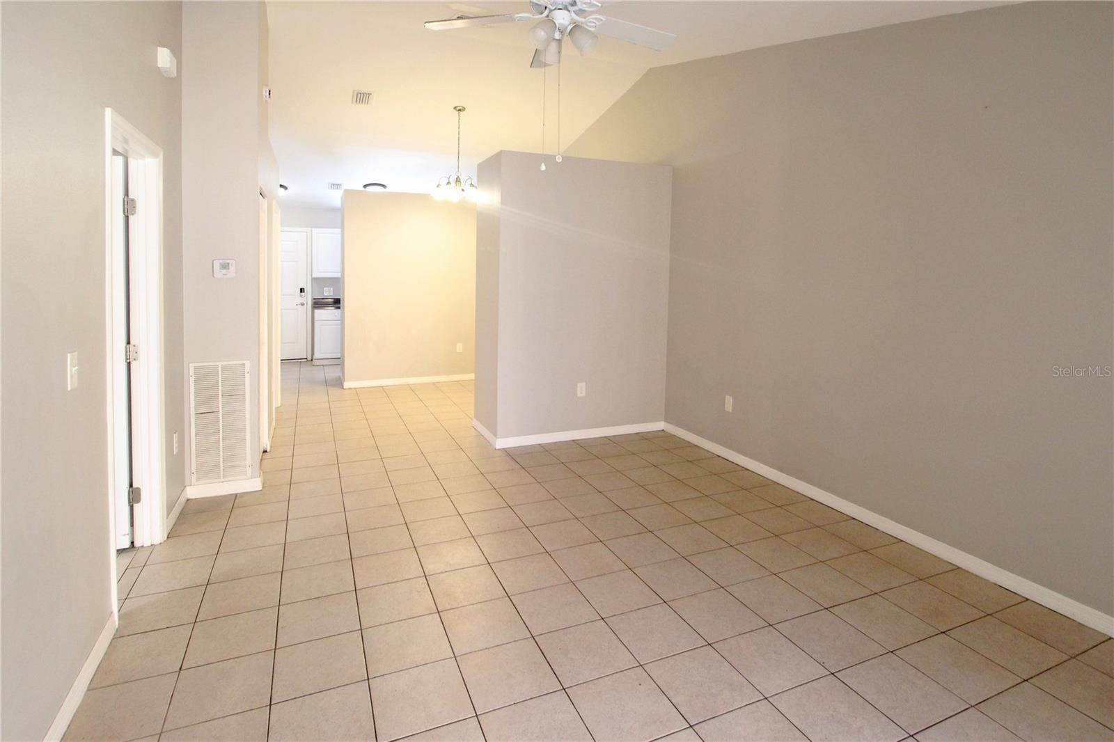 864 Hand Ave, FL
