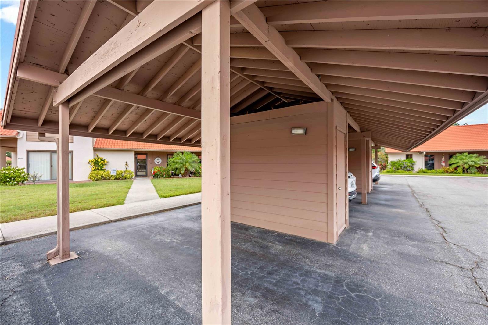 6507 Draw Lane, FL